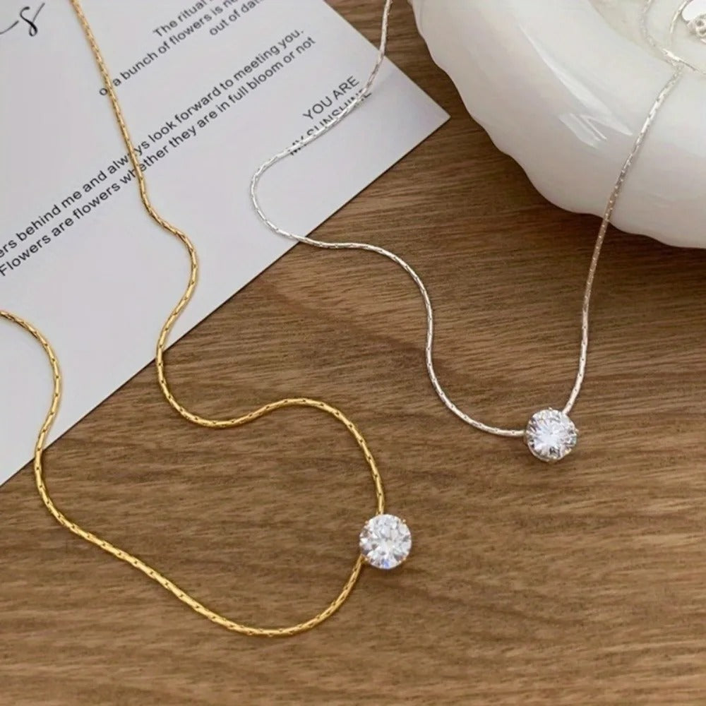 Moissanite Necklace Cléa
