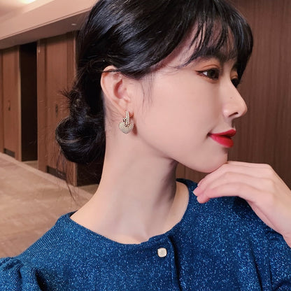 Heart-Shaped Pearl Hoop Earrings in Gold Tone