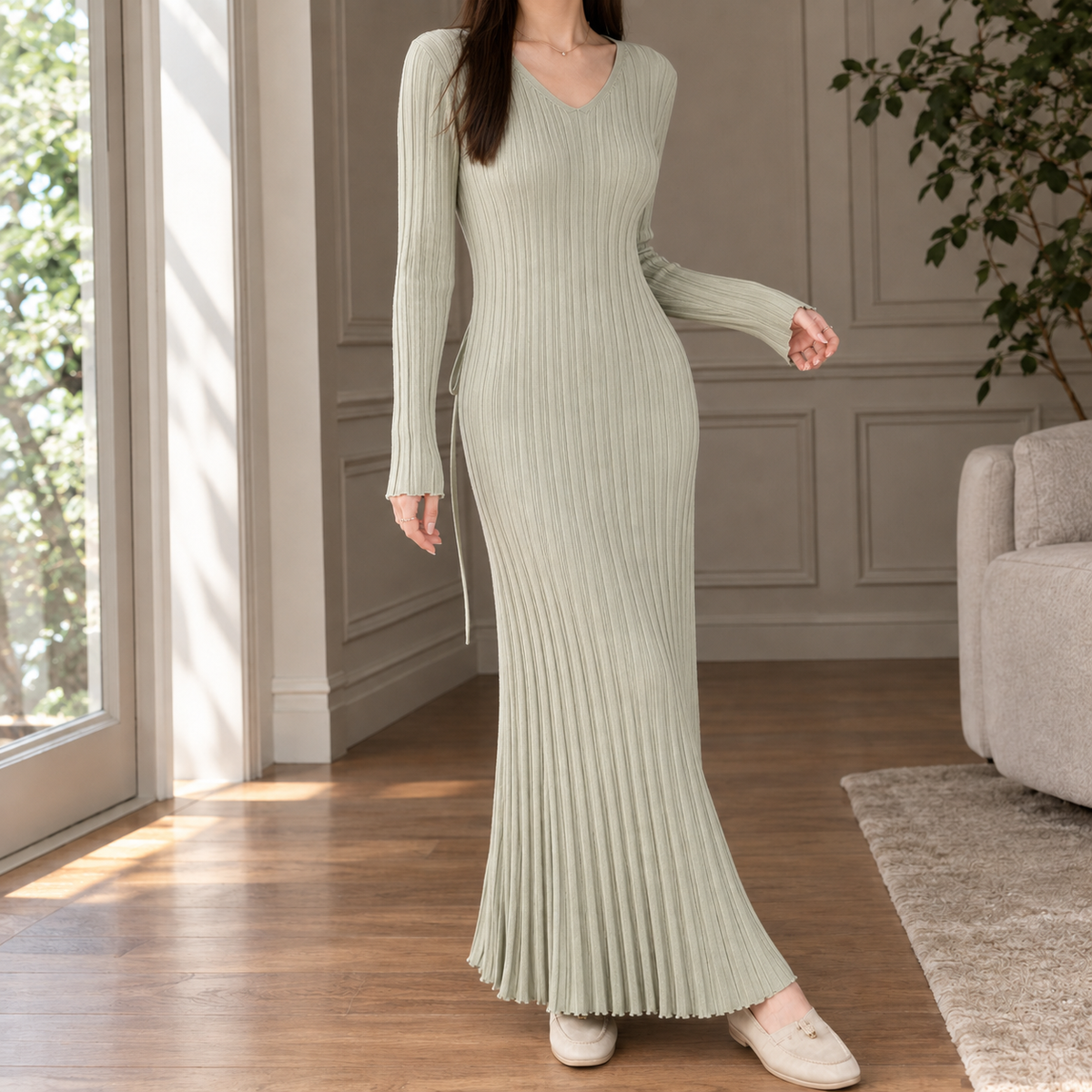 Thea | Pleated V-Neck Mermaid Maxi